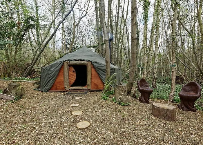 Hobbity Bell Hobbity Log Burner - Hobbity Stay