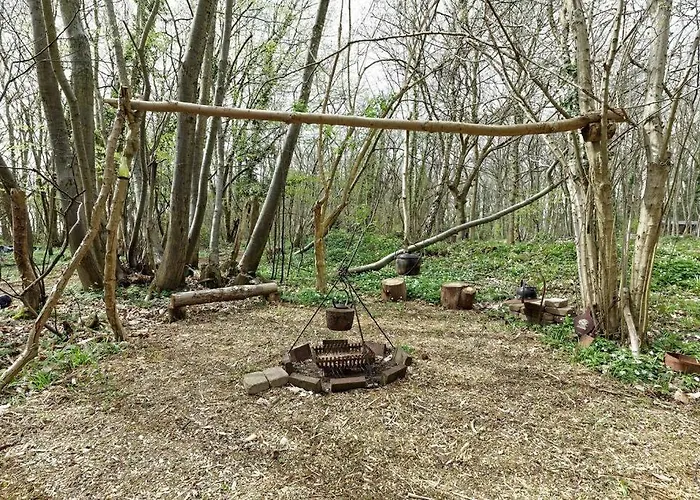 Hobbity Bell Hobbity Log Burner - Hobbity Stay