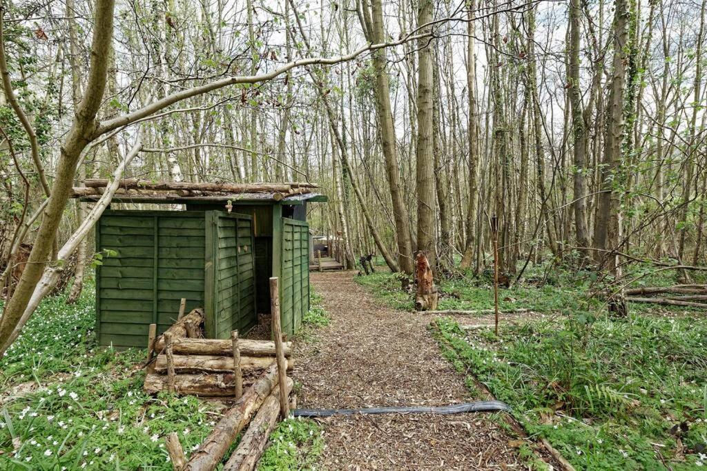 Glamping Hobbity Bell Hobbity Log Burner - Hobbity Canterbury