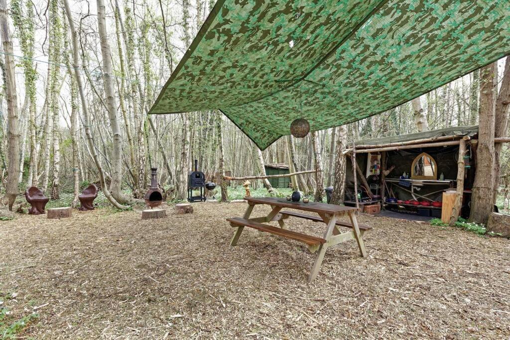 Hobbity Bell Hobbity Log Burner - Hobbity Luxury tent Canterbury