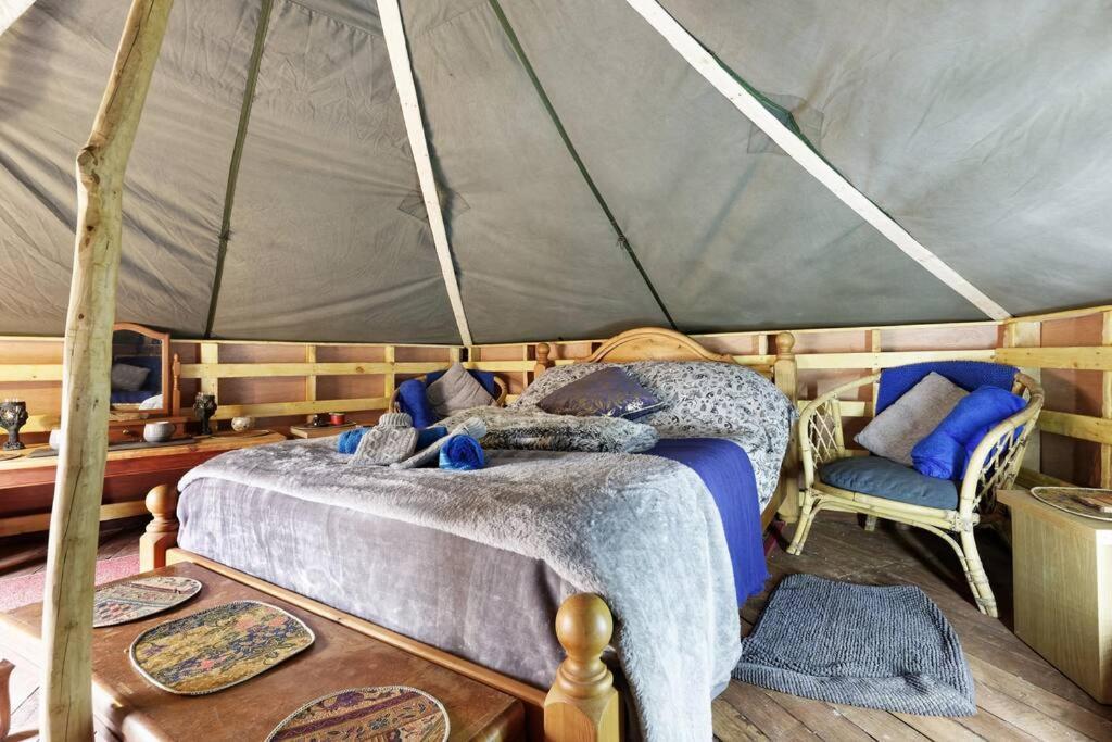 Hobbity Bell Hobbity Log Burner - Hobbity Luxury tent *